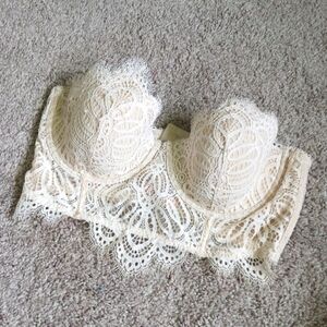 VICTORIA DREAM ANGELS Bralette Elegant Lace Strapless Bra in Cream Sexy